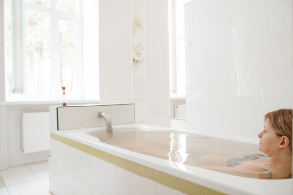 Радонові ванни користь і шкода: як впливають на здоров’я?