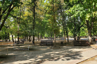 Парк імені П. Кандаурова у Харкові: Сквер Гулівер
