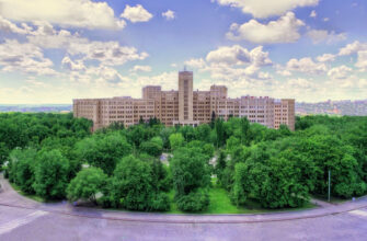 Університет Каразіна в Харкові – 263H+M5, Україна